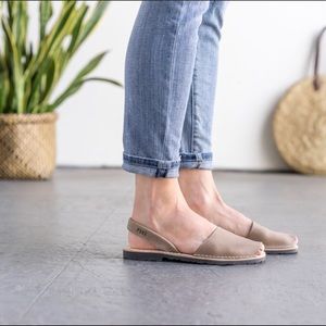 Avarca women’s 510 classic style PONS- color TAUPE